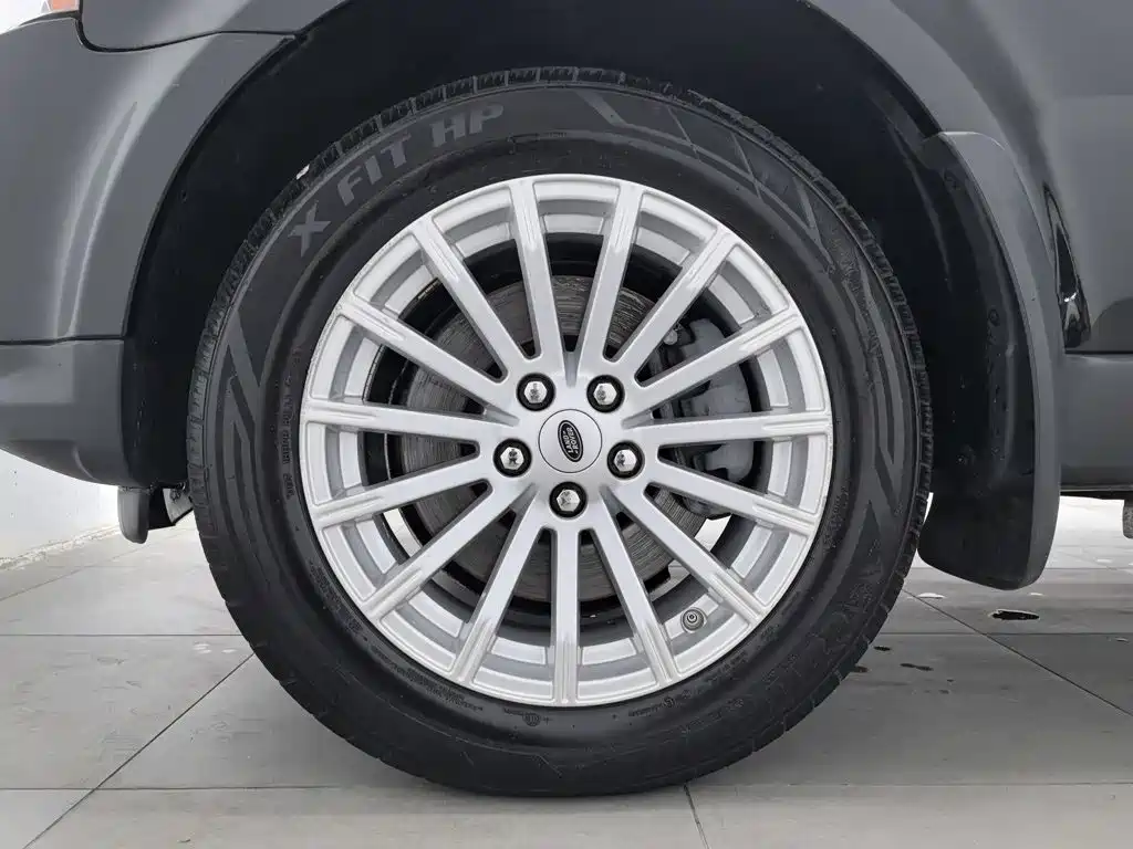 Land Rover Sport — миниатюра 17