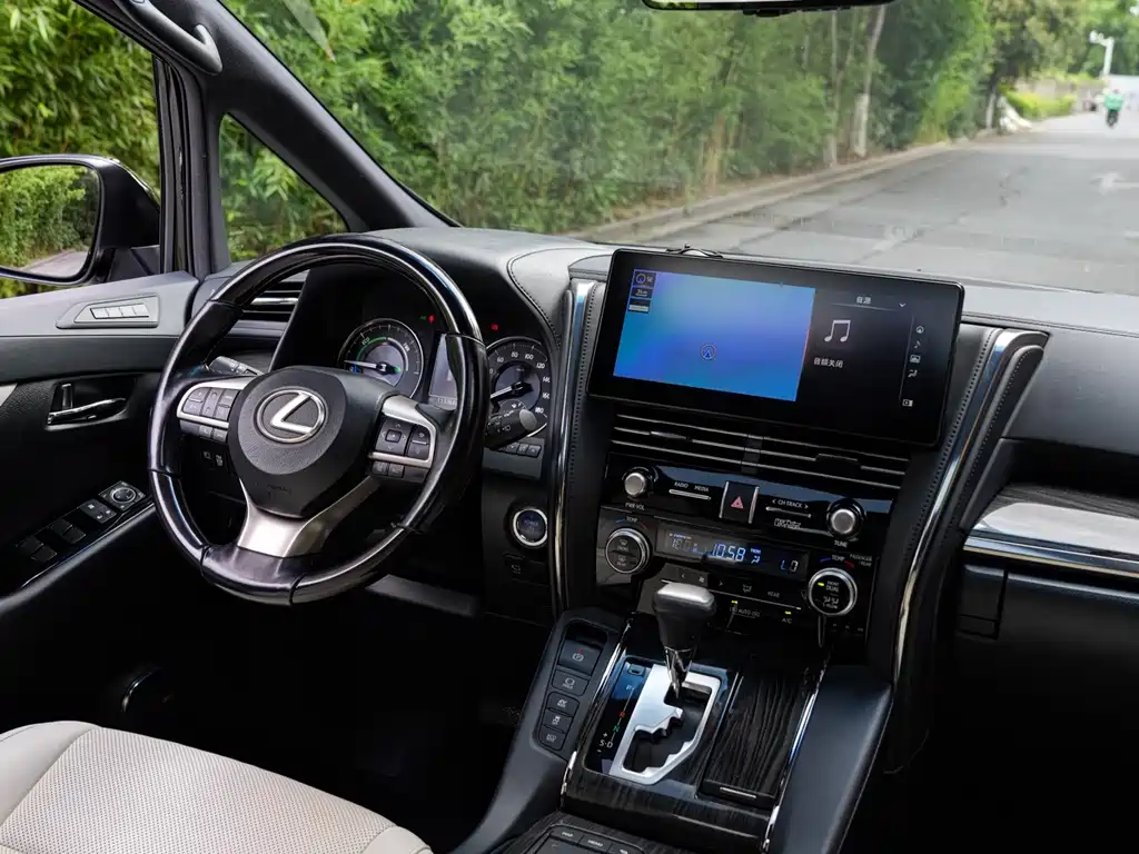 Lexus LM — фотографии объявления, Фото 19
