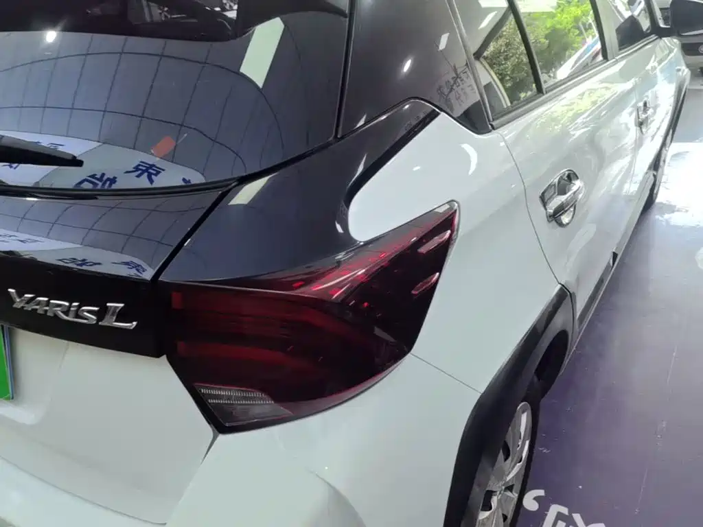 Toyota Yaris L — миниатюра 8