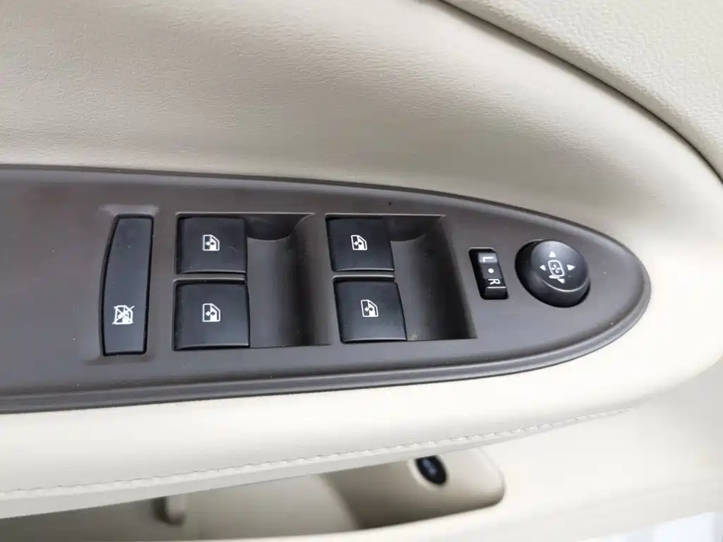 Buick Verano — миниатюра 9