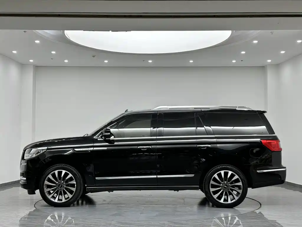Lincoln Navigator 2018 3.5T V