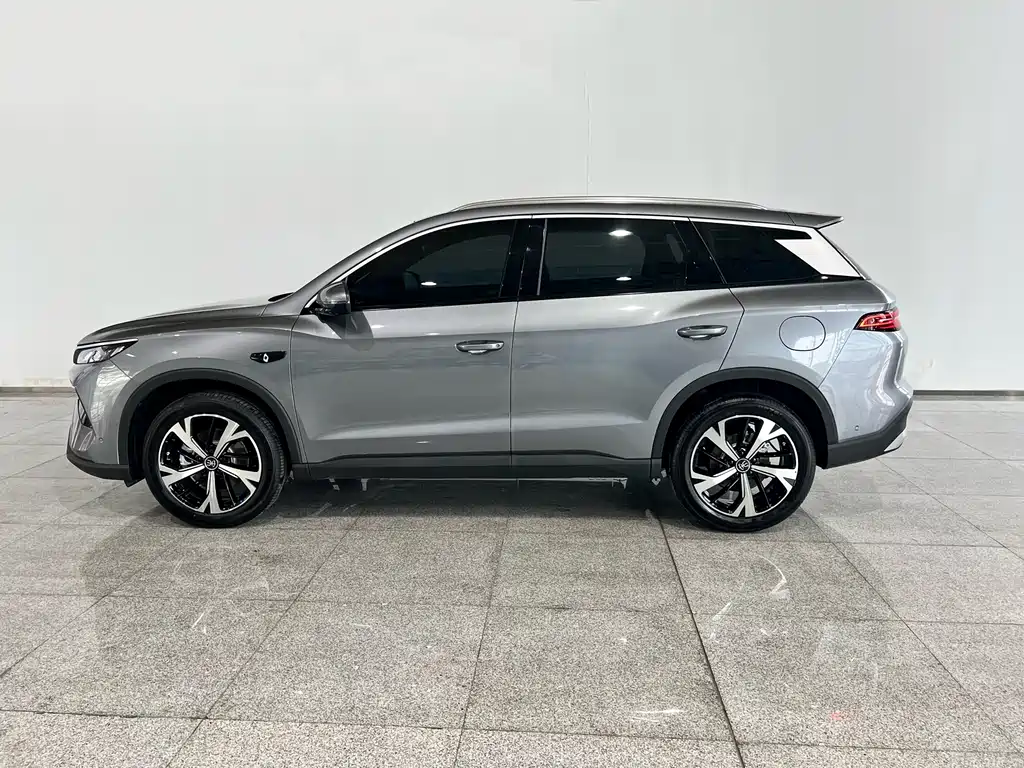 BYD Song Pro Pro 2026 DM-i 220KM