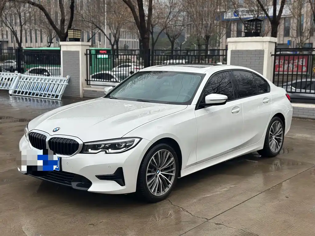 BMW 3 Series 2022