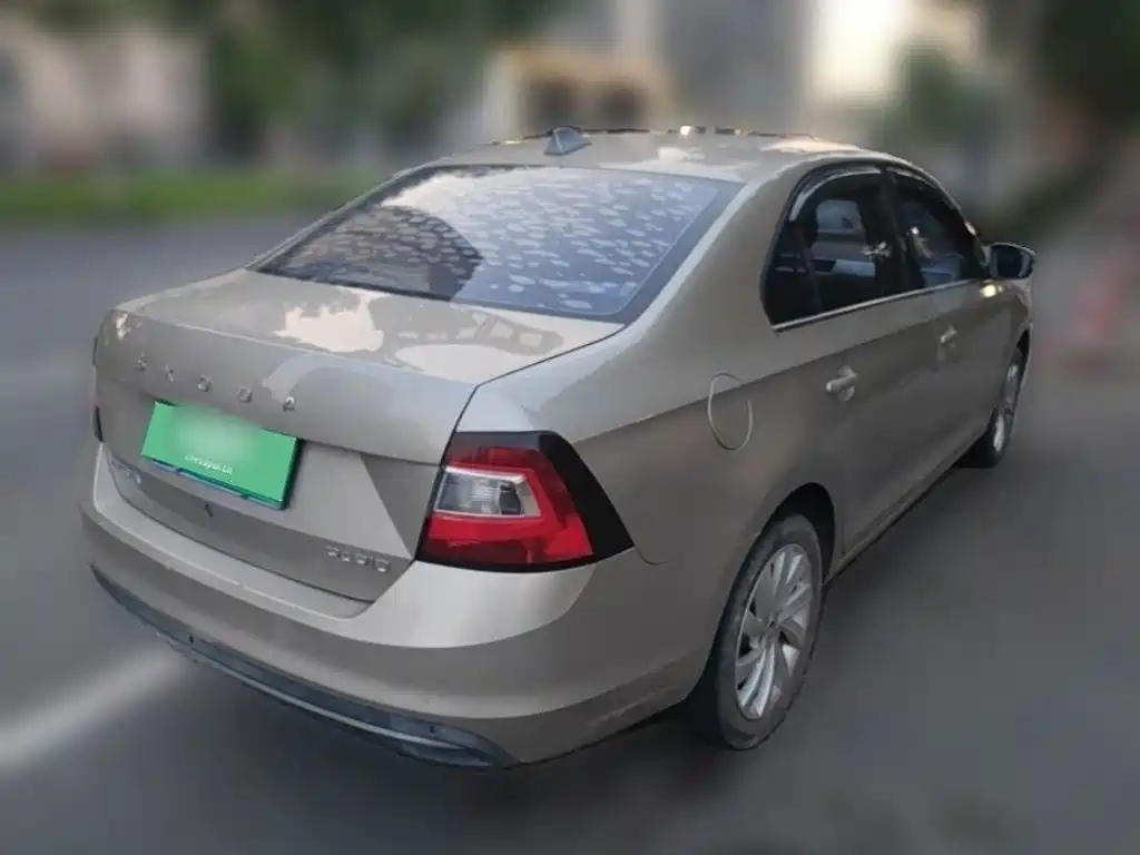 Skoda Rapid — миниатюра 24