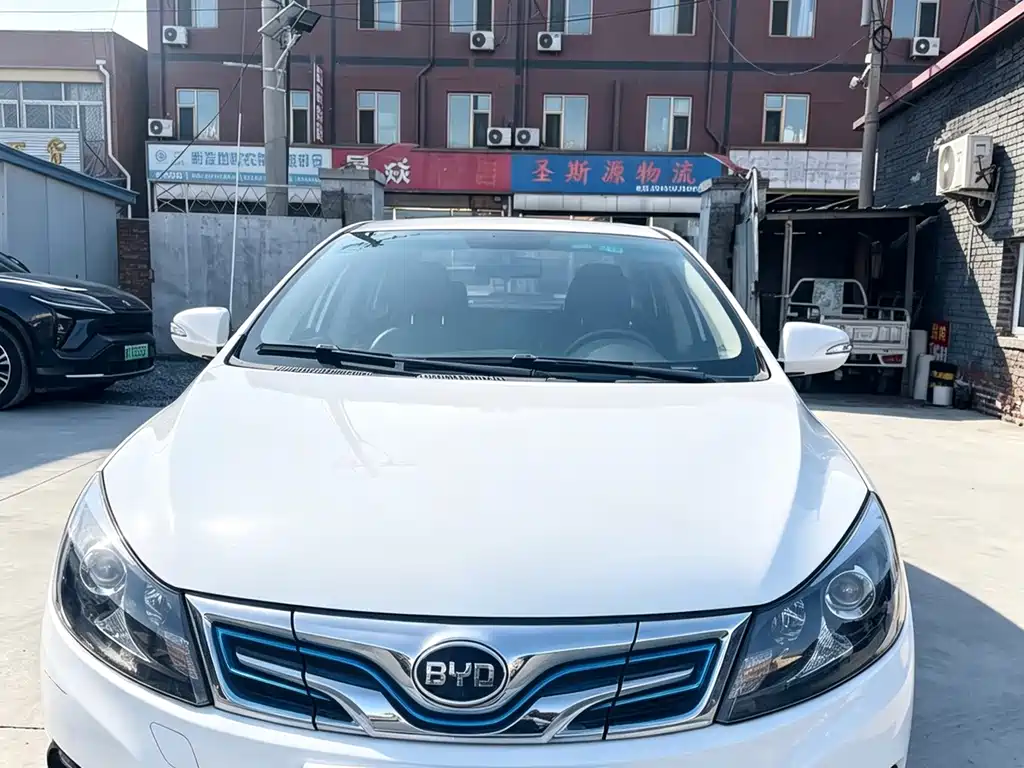 BYD e5 — миниатюра 2