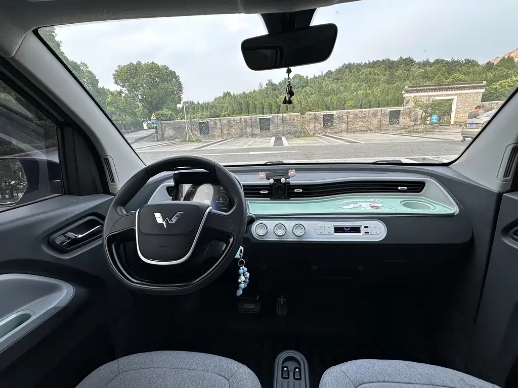 Wuling MINIEV — миниатюра 12