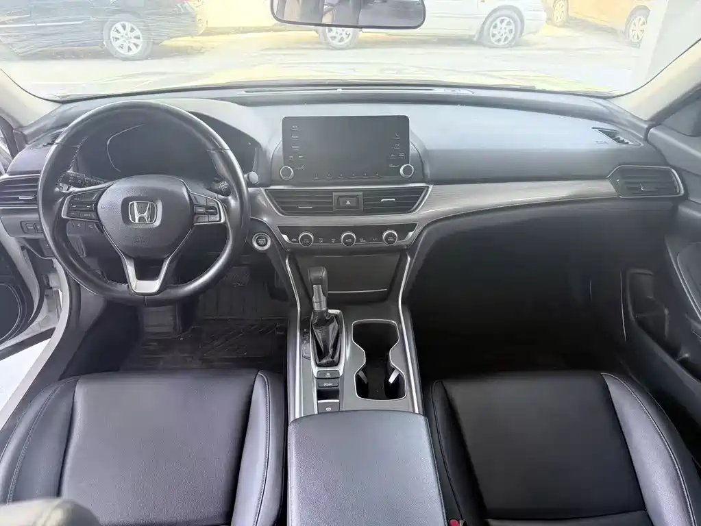 Honda Accord — миниатюра 5