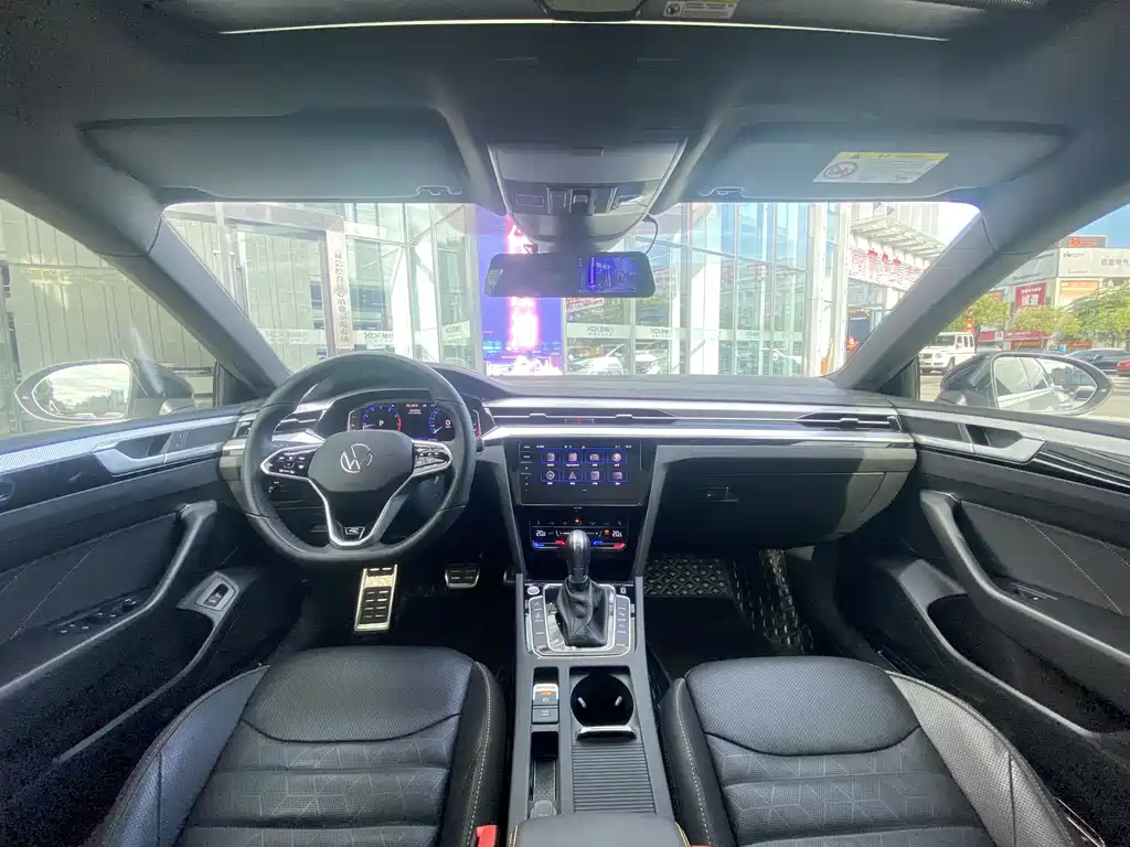 Volkswagen CC - фото 9