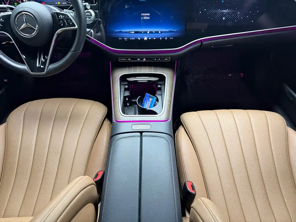 Mercedes-Benz E-Class — миниатюра 5