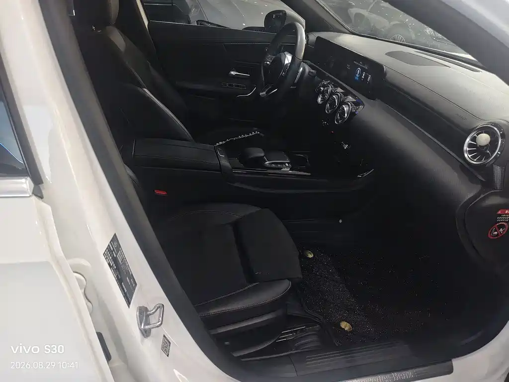 Mercedes-Benz A-Class — миниатюра 4