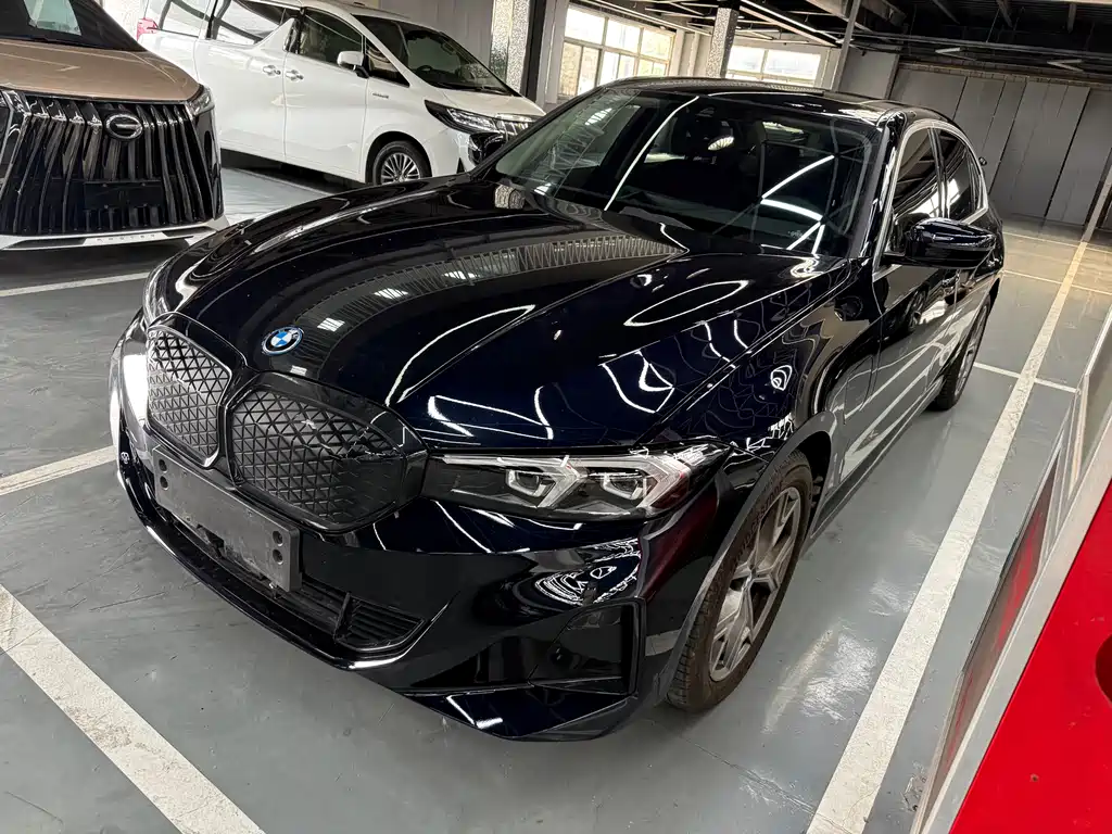 BMW i3 2025