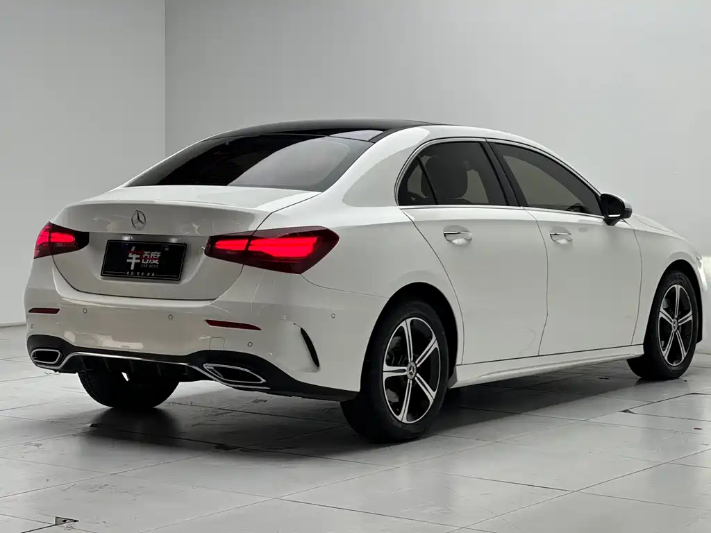 Mercedes-Benz A-Class — миниатюра 6