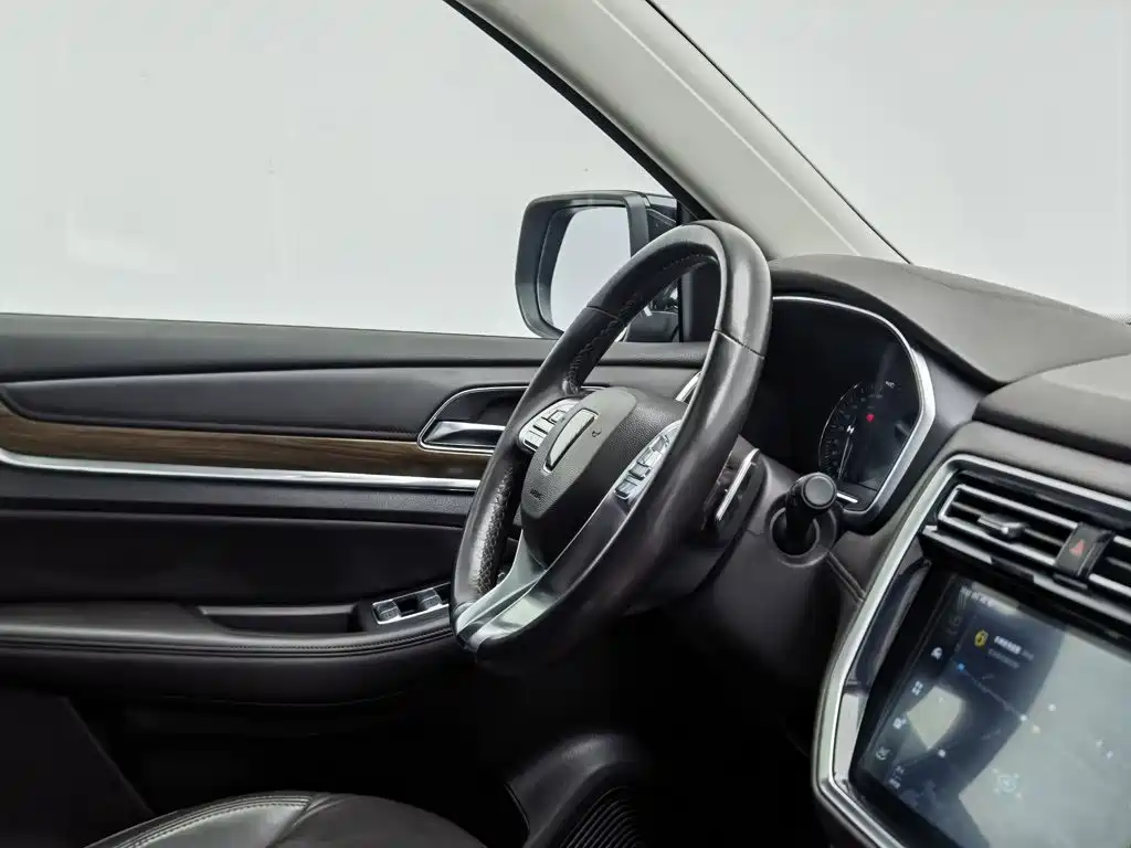 Roewe RX8 — миниатюра 22