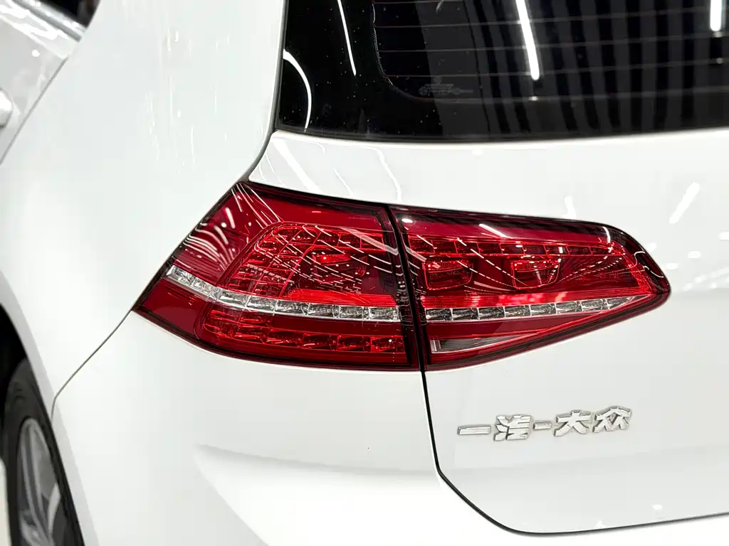 Volkswagen Golf — миниатюра 15