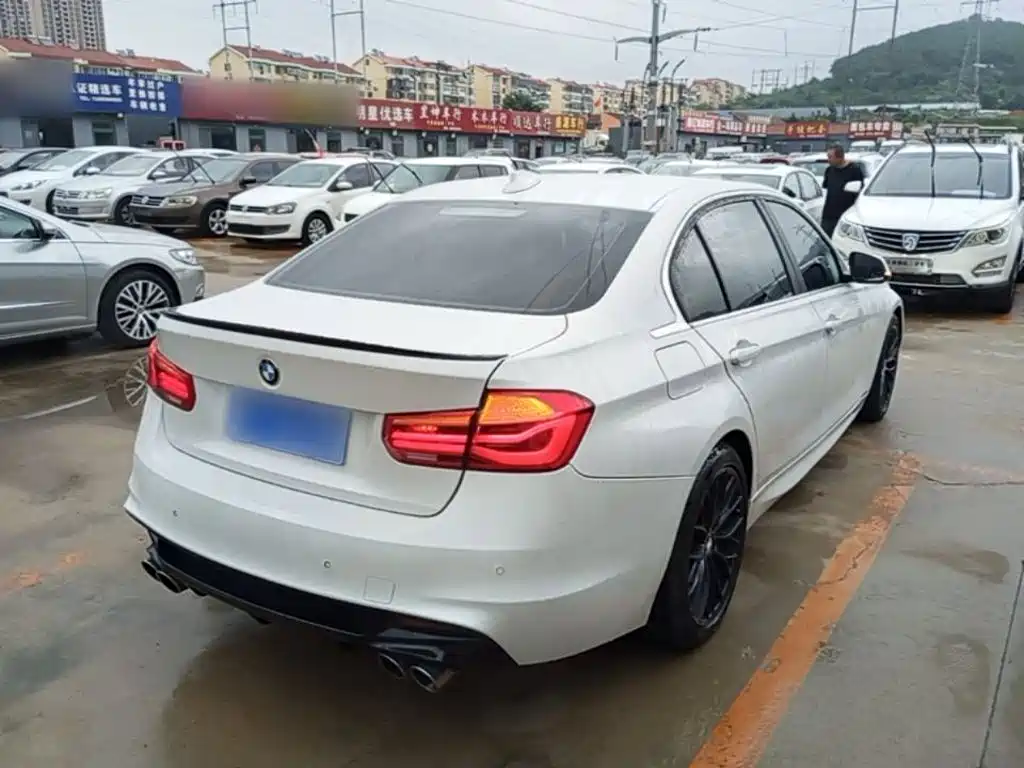 BMW 3 Series — миниатюра 7