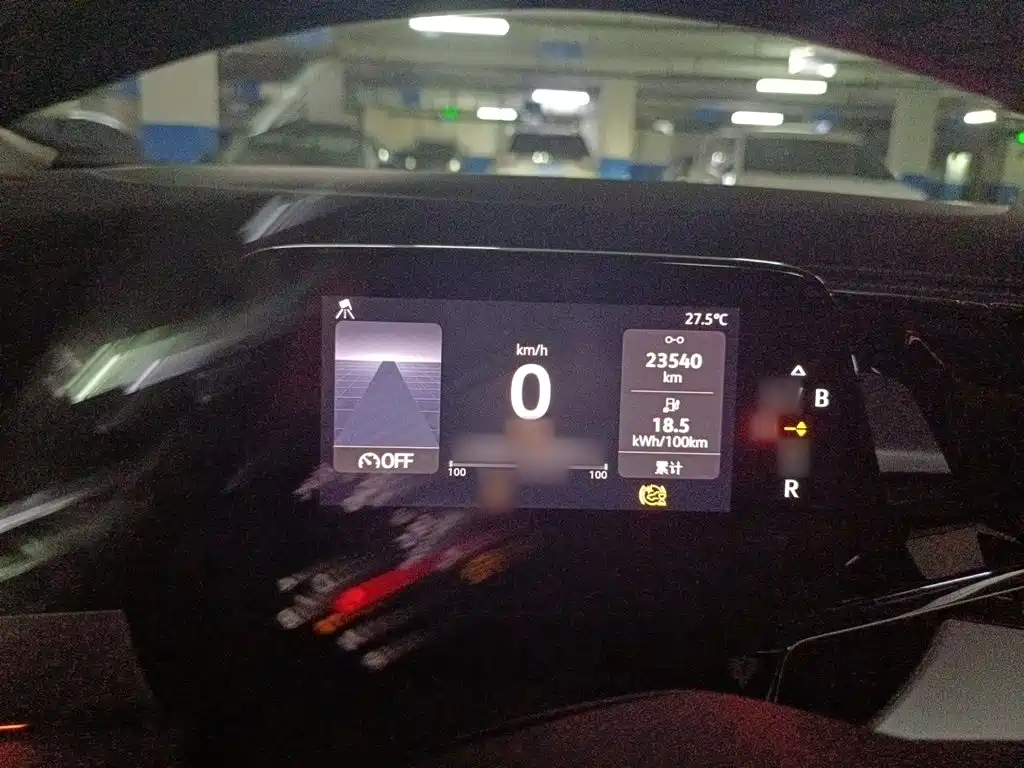Volkswagen ID.6 Crozz — миниатюра 4