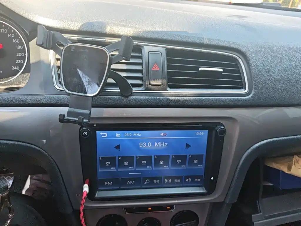 Volkswagen Lavida — миниатюра 6