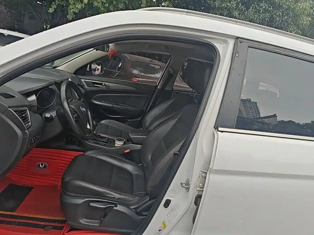 Changan CS75 — миниатюра 15