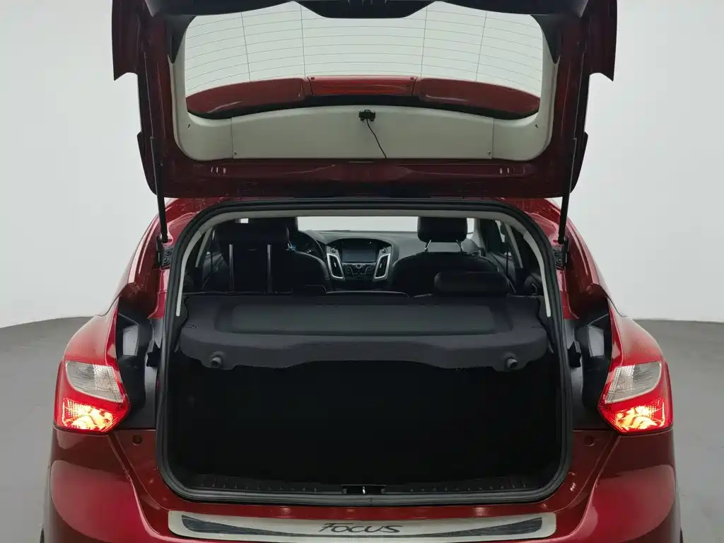 Ford Focus — миниатюра 16