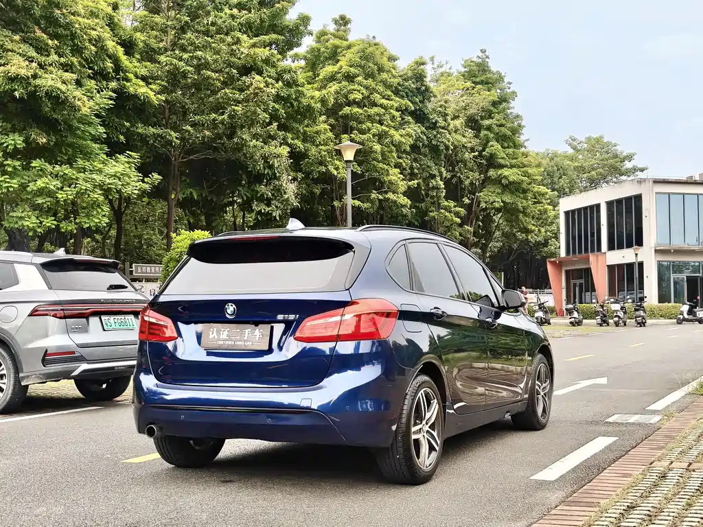 BMW 2 Series Active Tourer — миниатюра 7