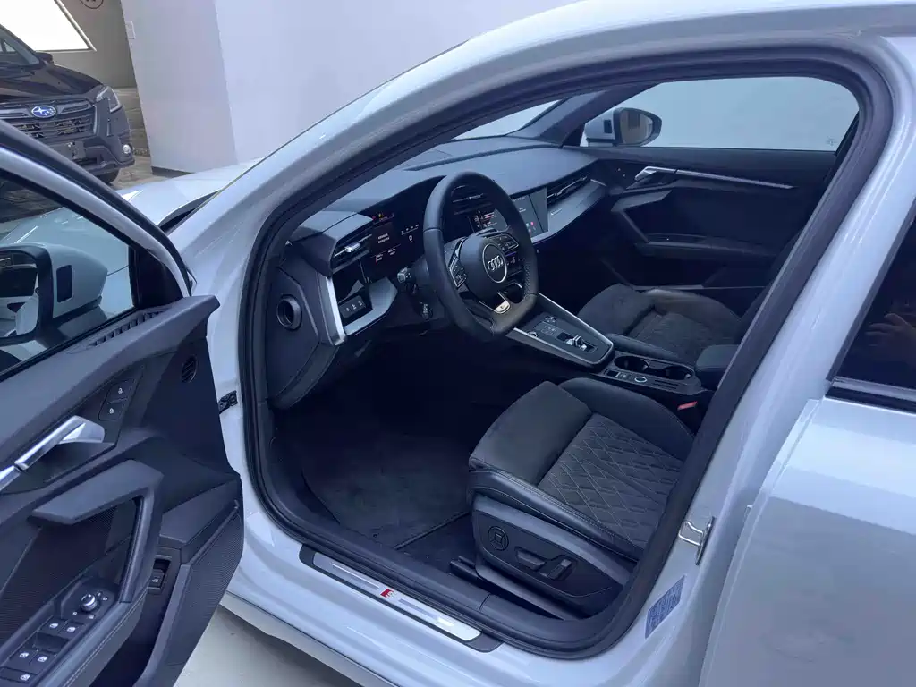 Audi A3 — миниатюра 10