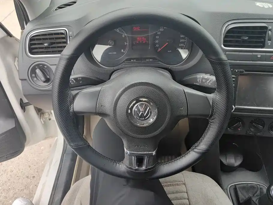 Volkswagen Polo — миниатюра 15