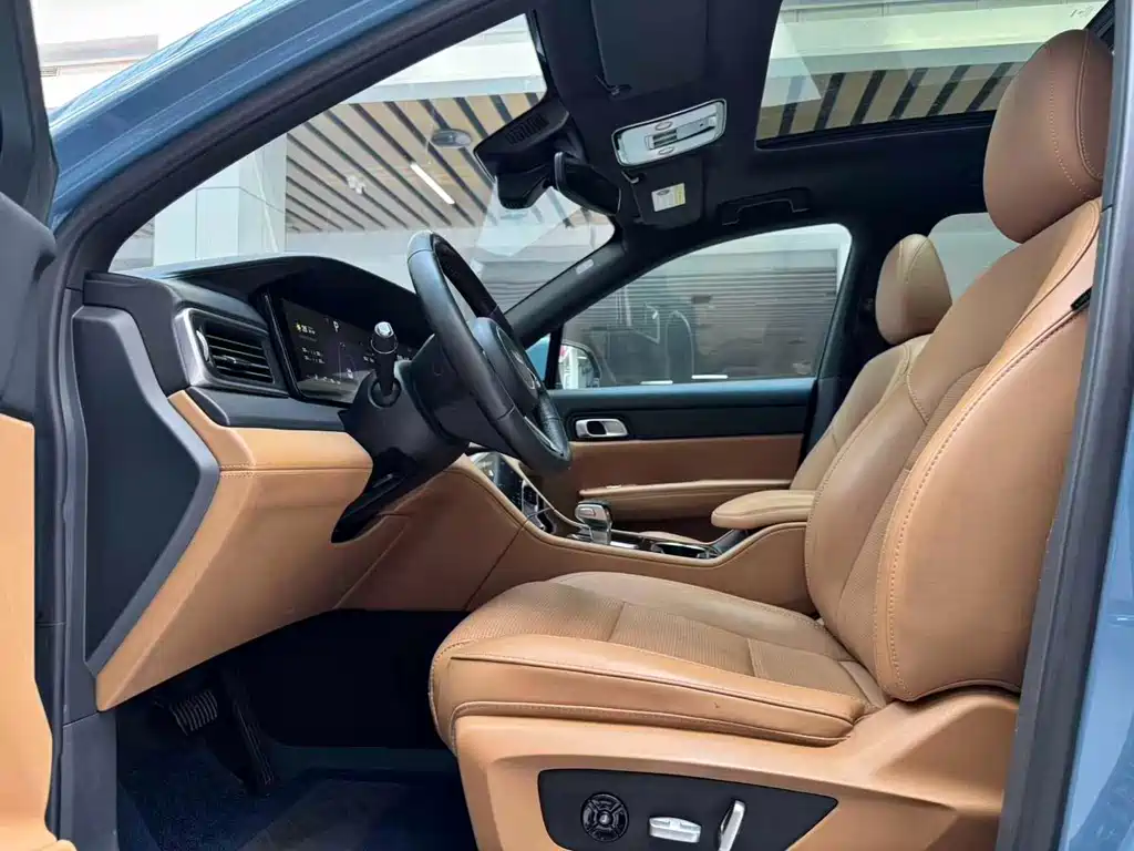 Li Auto ONE 2021 6 мест