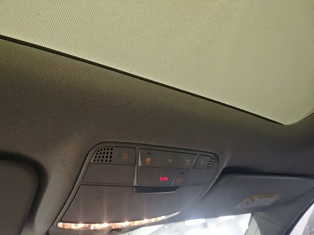 Mercedes-Benz C-Class — миниатюра 18