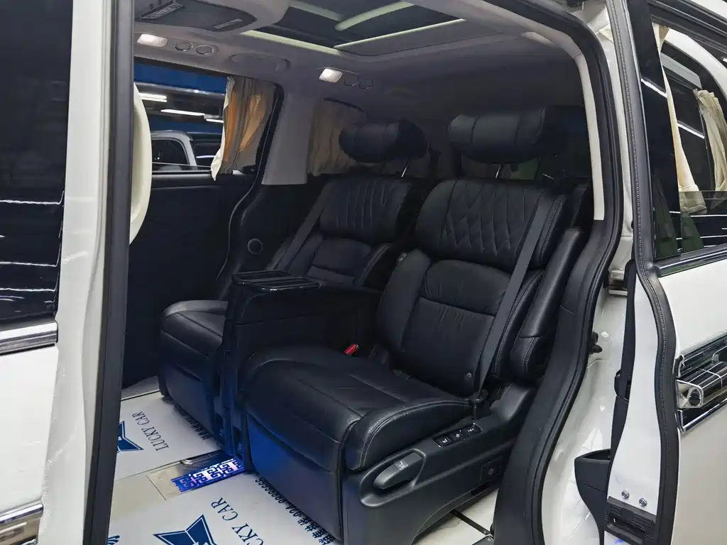 Honda Elysion — миниатюра 10
