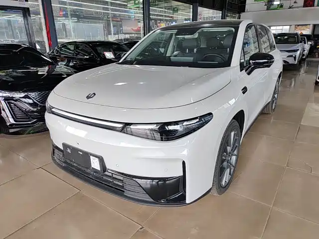 2025 Leapmotor C10