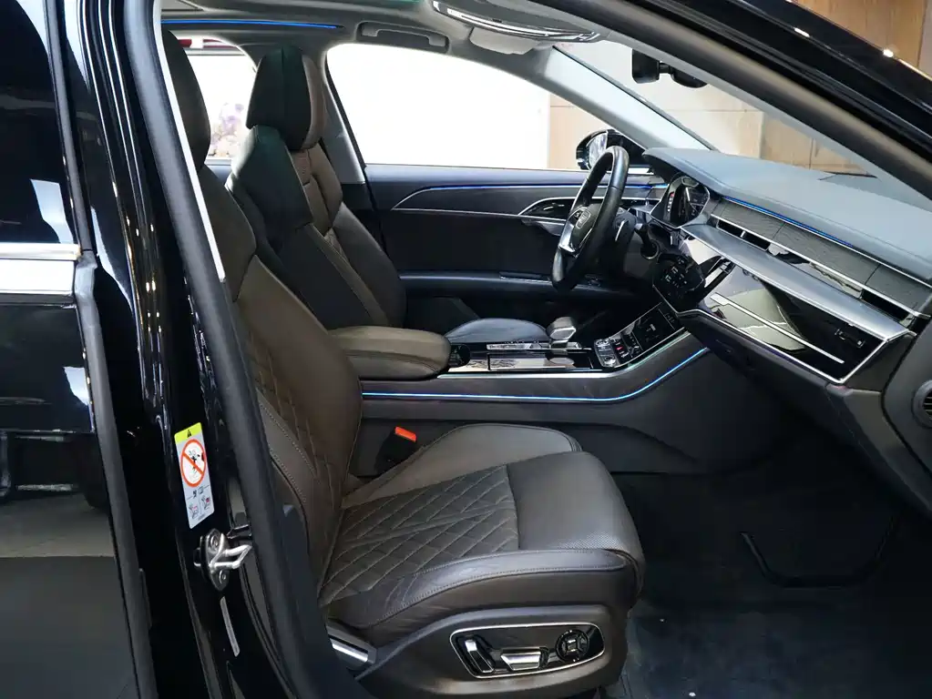 Audi A8 — миниатюра 9