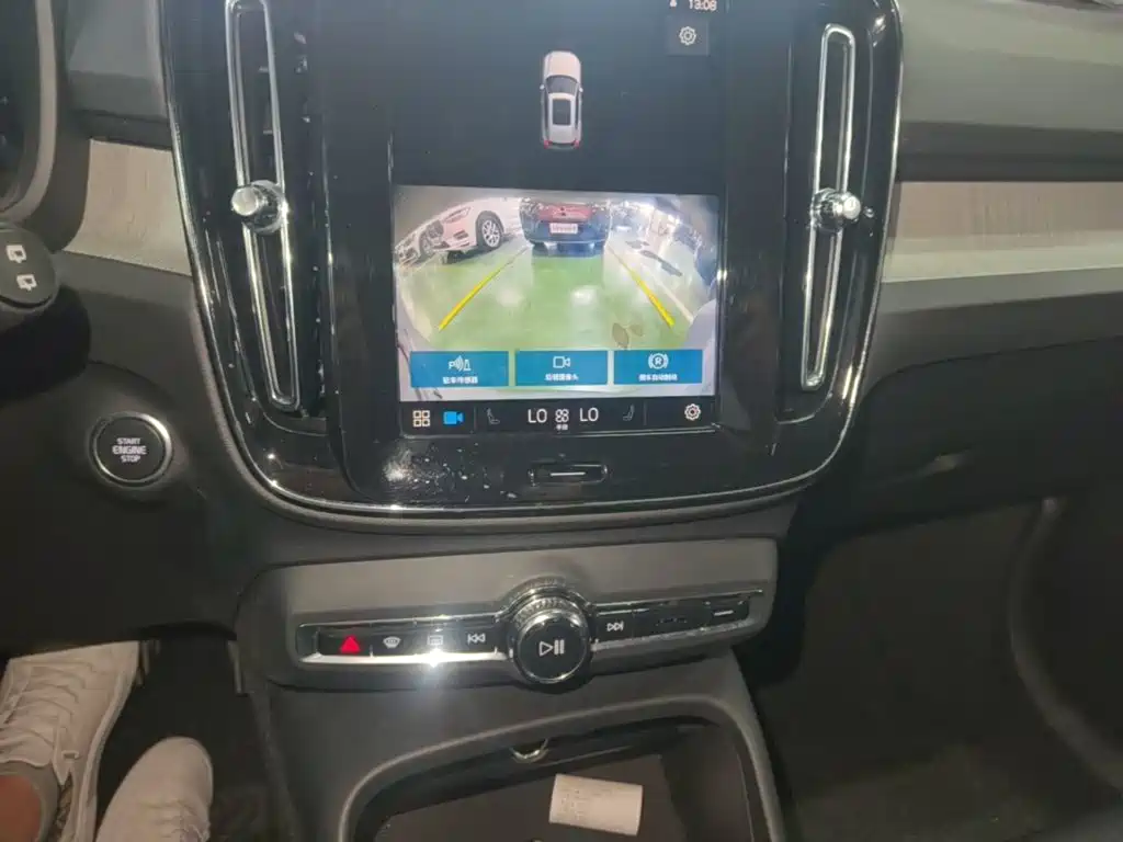 Volvo XC40 — миниатюра 13