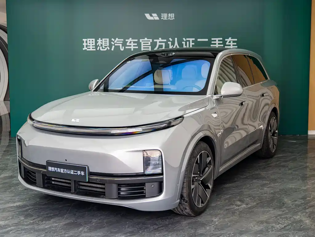 Li Auto Li L8 2025