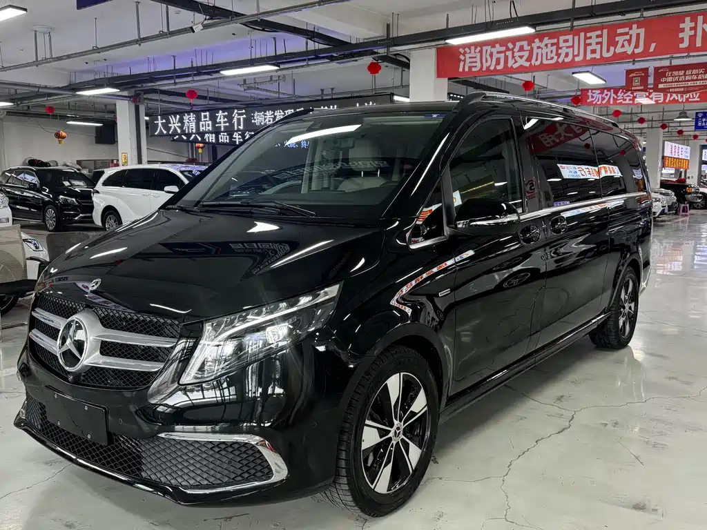 Mercedes-Benz V-Class 2023