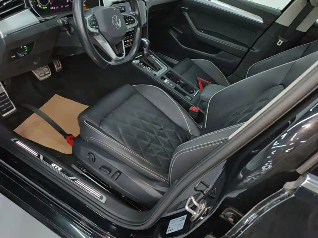 Volkswagen Magotan PHEV — миниатюра 15