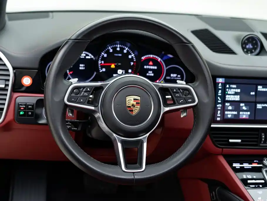 Porsche Cayenne — миниатюра 12