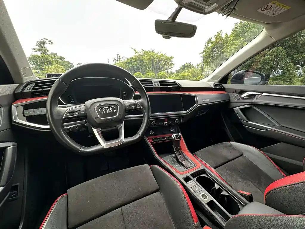 Audi Q3 — фотографии объявления, Фото 11