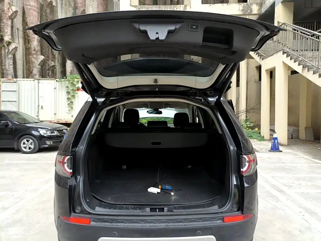 Land Rover Discovery Sport — миниатюра 19