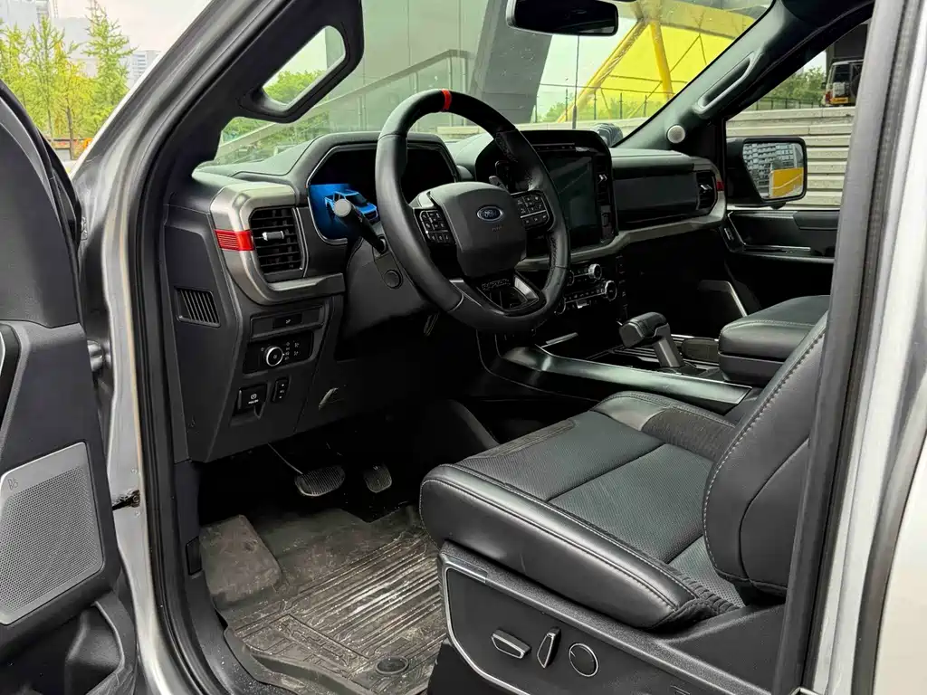 Ford F-150 Raptor — миниатюра 7