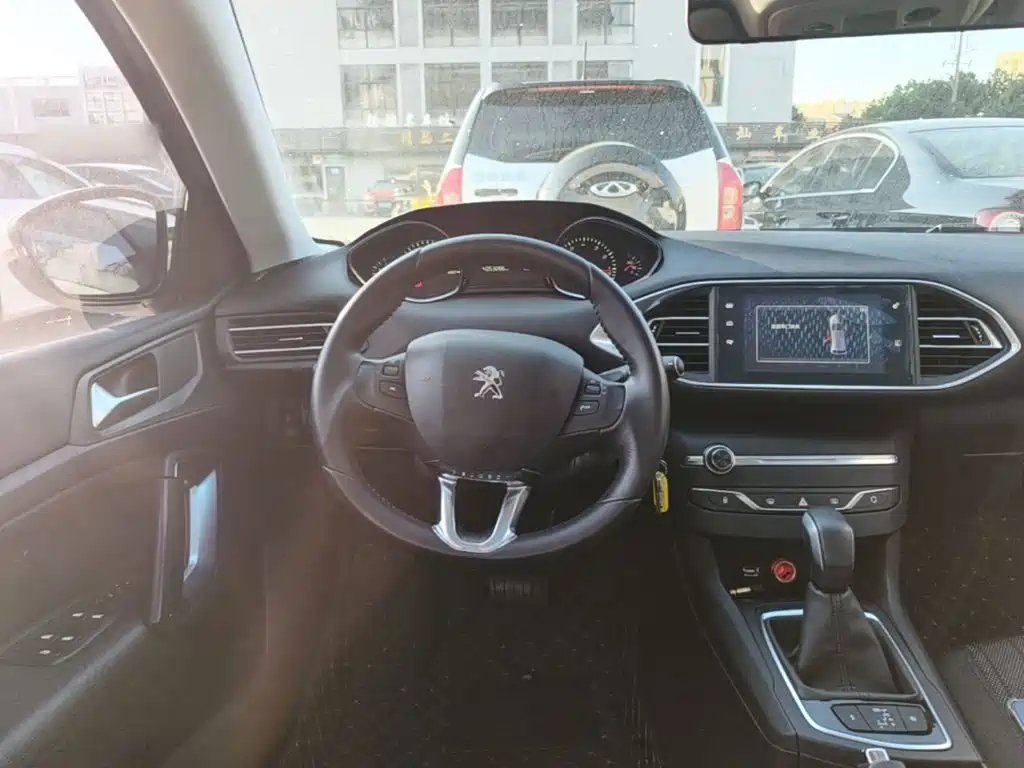 Peugeot 308S — миниатюра 11