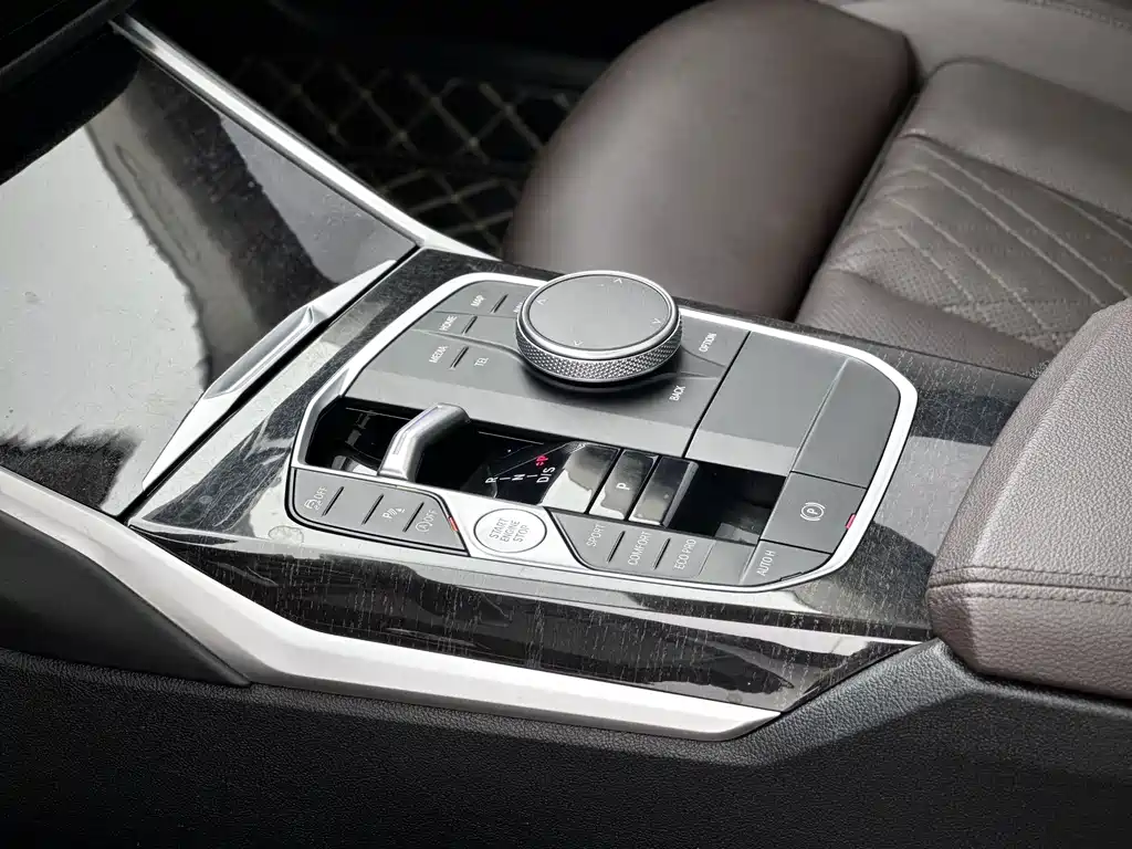BMW 3 Series — миниатюра 10