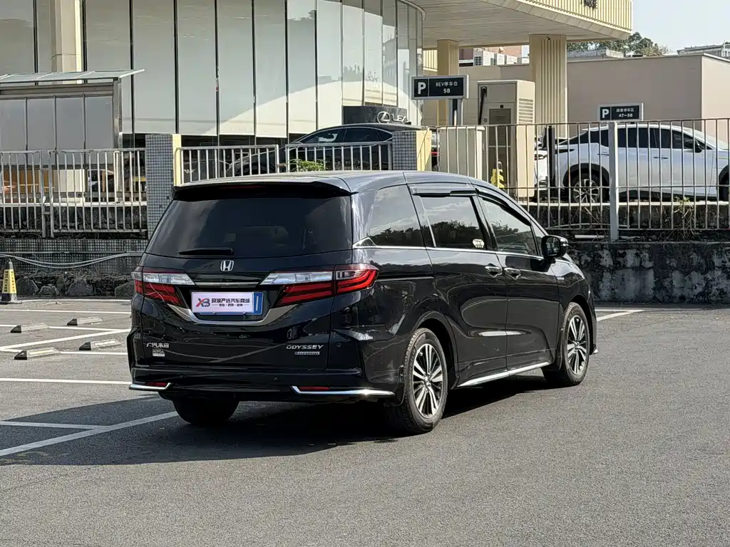 Honda Odyssey — миниатюра 5