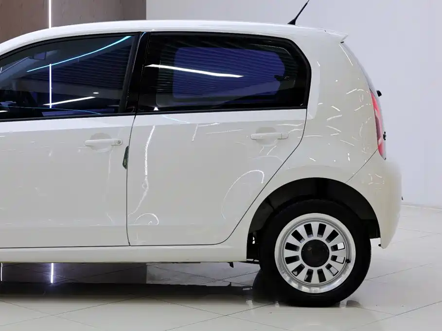Volkswagen up! — миниатюра 4
