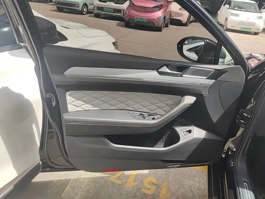 Volkswagen Magotan 2025 330TSI DSG Luxury
