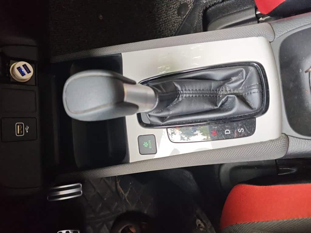 Honda Life 1.5 л 2021 г. красный/фиолетовый, пробег 42100 км