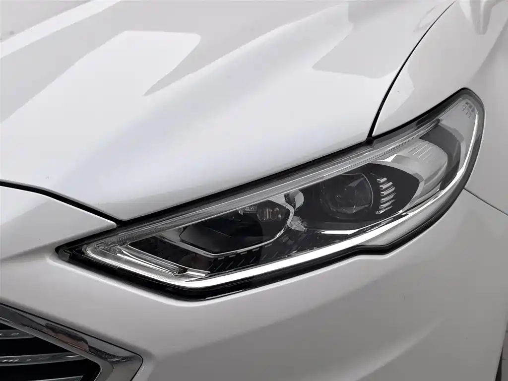 Ford Mondeo 2017 EcoBoost 180 Luxury