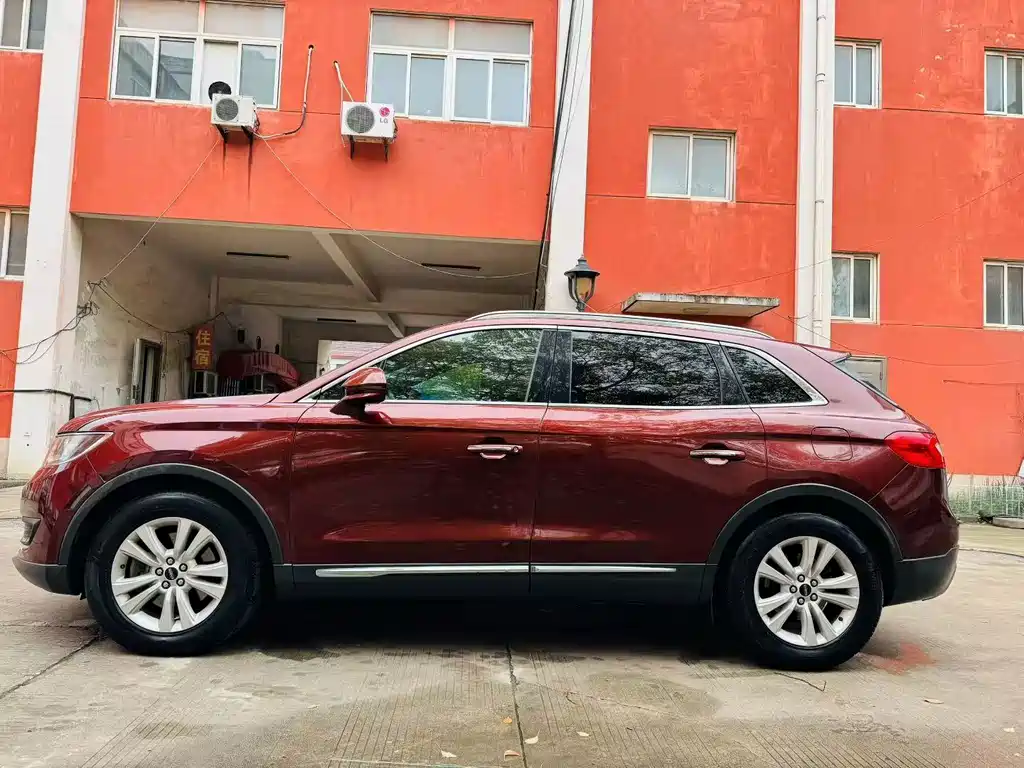 Lincoln MKX — миниатюра 4