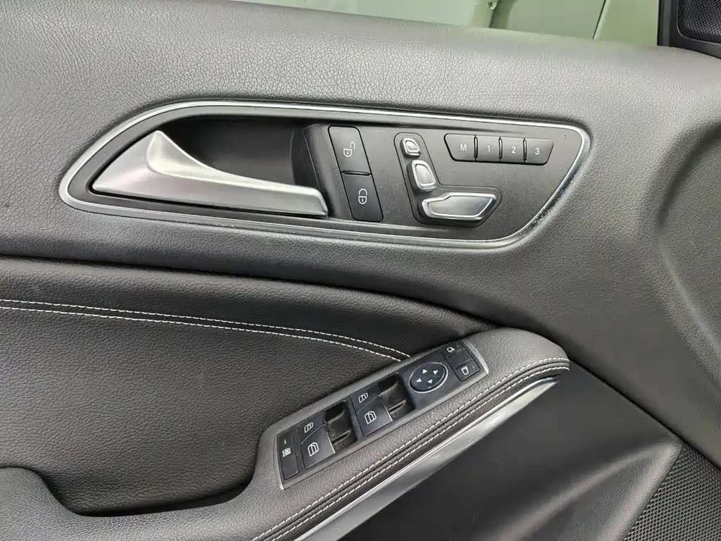 Mercedes-Benz GLA — миниатюра 17