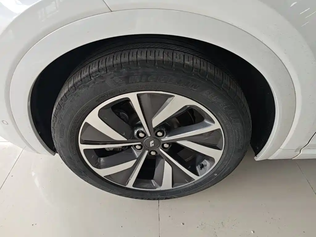 Li Auto Li ONE — миниатюра 23