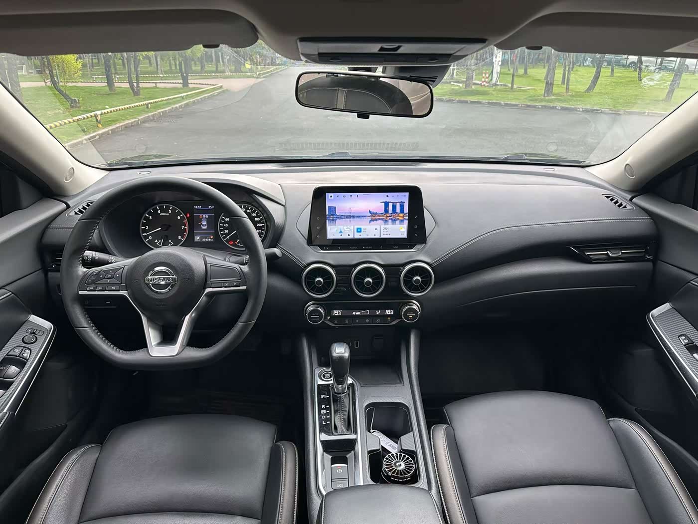 Nissan Sylphy 1.6 л 2022 г. Чёрный, пробег 30000 км